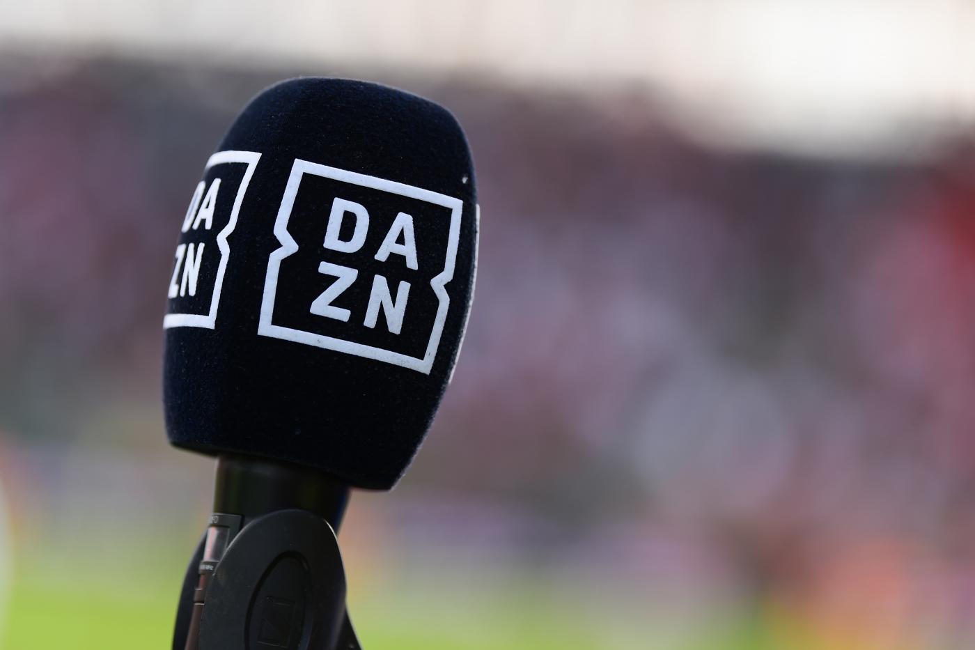 Venezia Atalanta dove vederla Serie A 2024-2025 - microfono DAZN